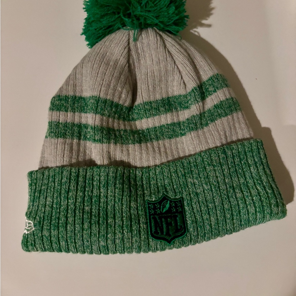 New Era Eagles Green and Gray Beanie - Picture 3 of 5